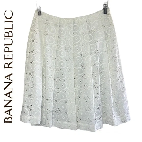 Banana Republic White Cotton Eyelet Lace Skirt Size 4 - Picture 1 of 13